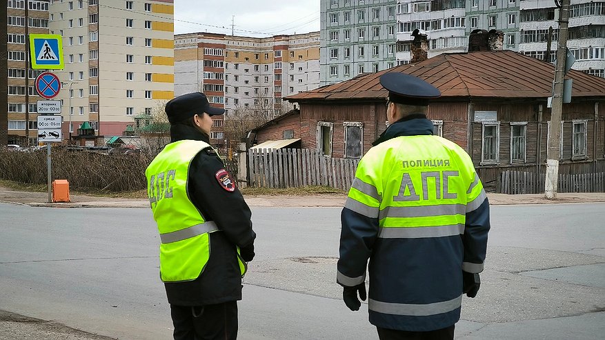 Главная картинка новости: В ГАИ наконец-то поставили жирную точку: до какого возраста можно водить машину - пенсионерам озвучили реальные ограничения