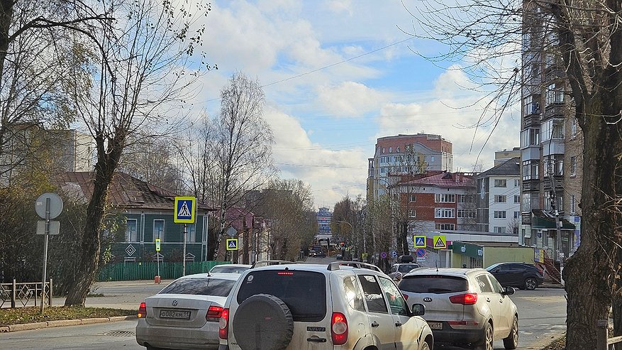 Главная картинка новости: Водителям с 10-летним придётся пересдавать на права в мае: иначе придётся платить крупный штраф