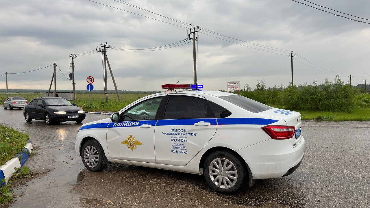 Главная картинка новости: Водителям с 10-летним придётся пересдавать на права в мае: иначе придётся платить большой штраф