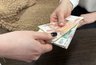 Миниатюра новости: Пенсионерка в Чебоксарах отдала мошеннику 600 тысяч "на проверку"