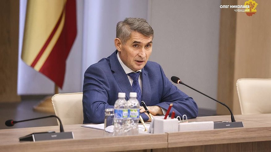 Главная картинка новости: Олег Николаев намерен укрепить позиции в Чувашии: курс на второй срок