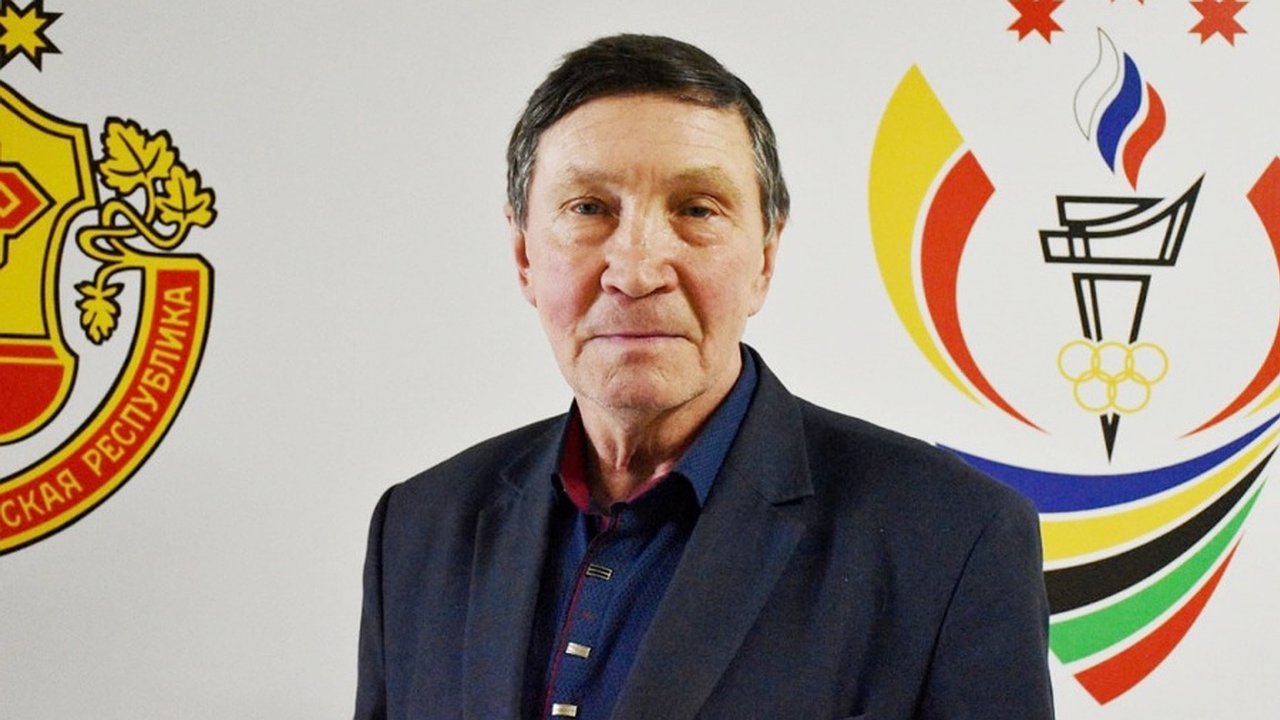 Главная картинка новости: Чувашия простилась с легендой бокса Валерием Львовым