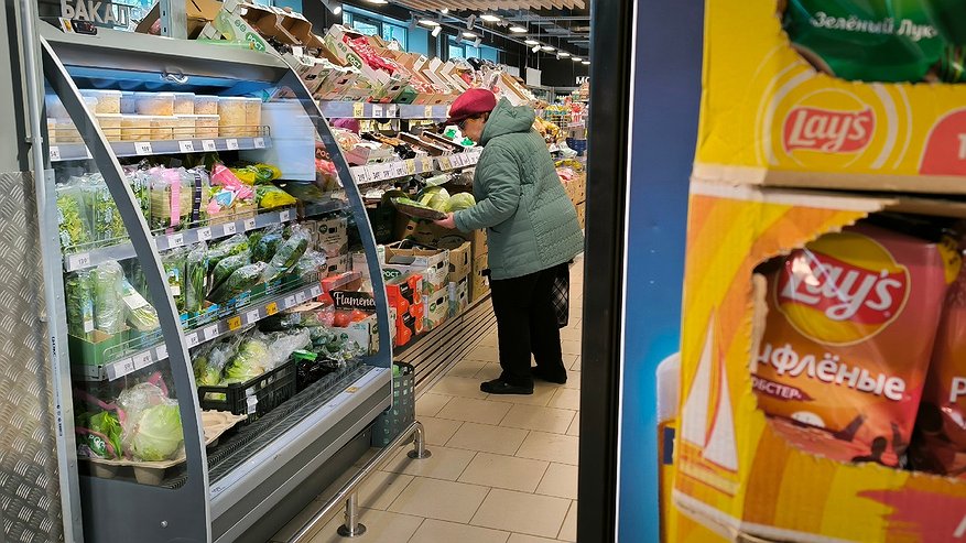 Главная картинка новости: Россиян предупредили. Эти продукты полностью исчезнут с полок магазинов в июне