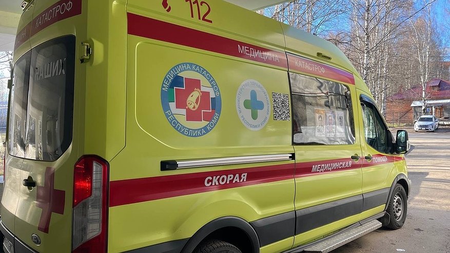 Главная картинка новости: В Чебоксарах женщина выжила после падения из окна