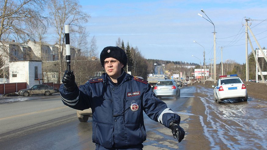 Главная картинка новости: Начиная с 14 июня ГАИ будет поголовно штрафовать всех водителей на 800 рублей, если нет этого документа в бардачке