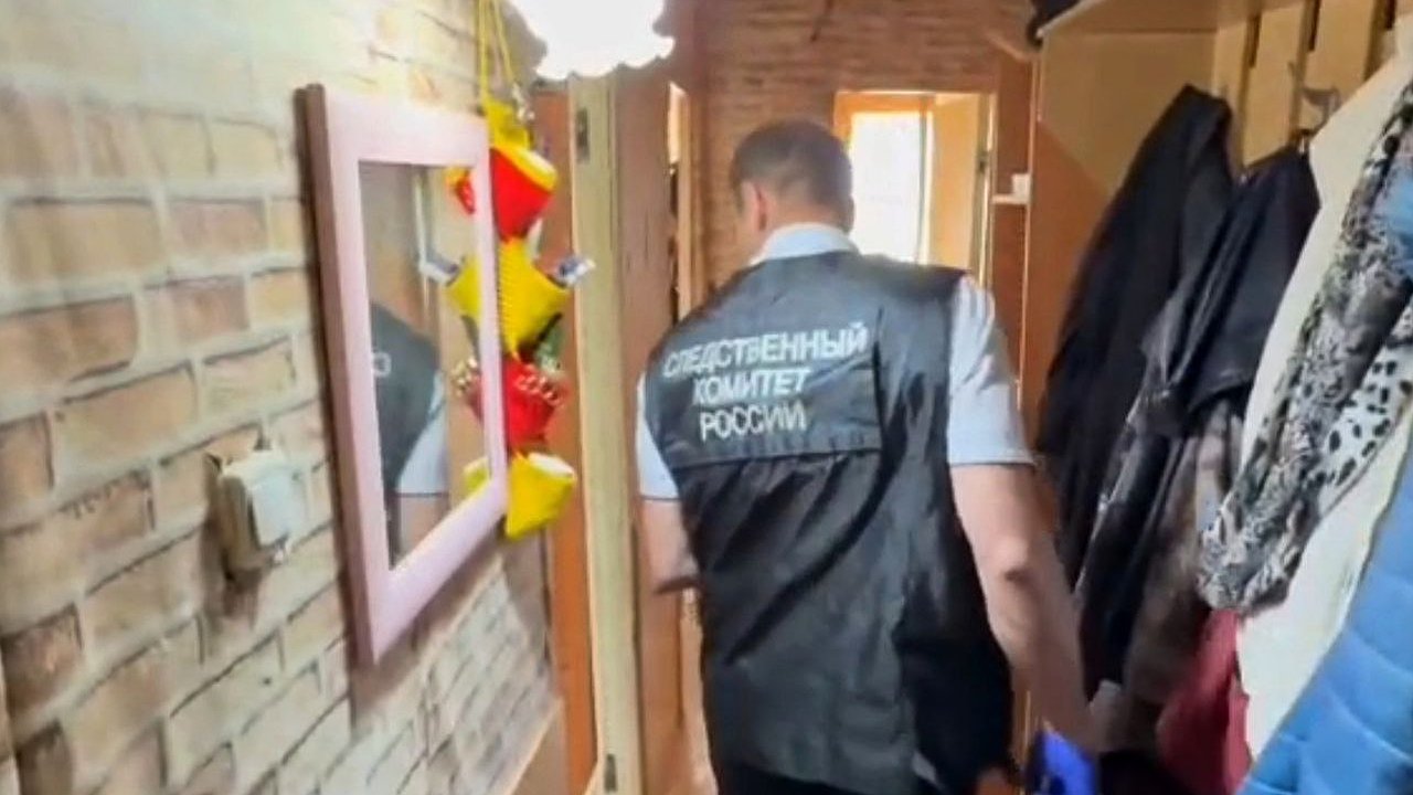 Главная картинка новости: Семейная ссора в Чувашии завершилась смертельным ударом ножа