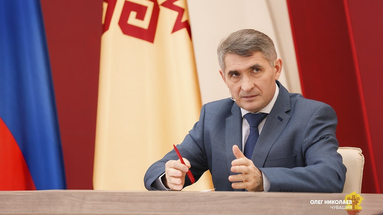 Главная картинка новости: Олег Николаев поздравил Чувашию с Днём Республики и 105-летием автономии