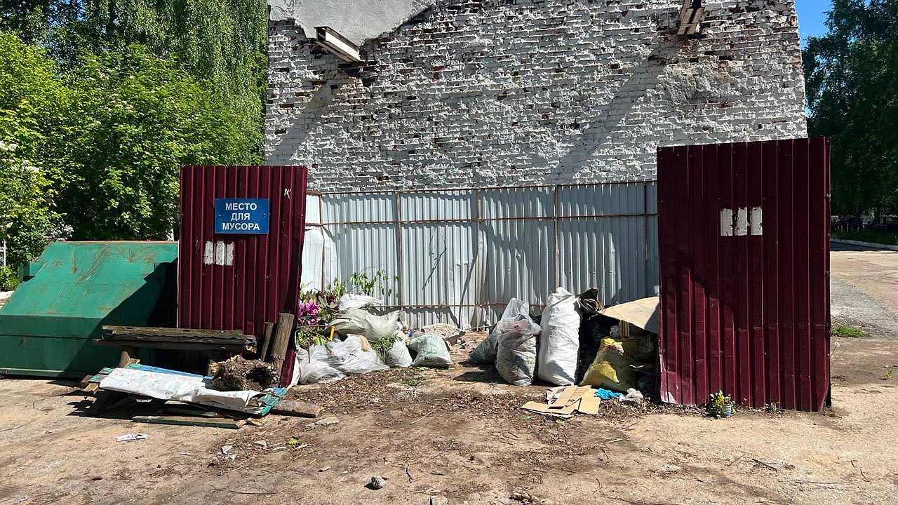 Главная картинка новости: В Чувашии устранили нарушения на кладбище после проверки прокуратуры