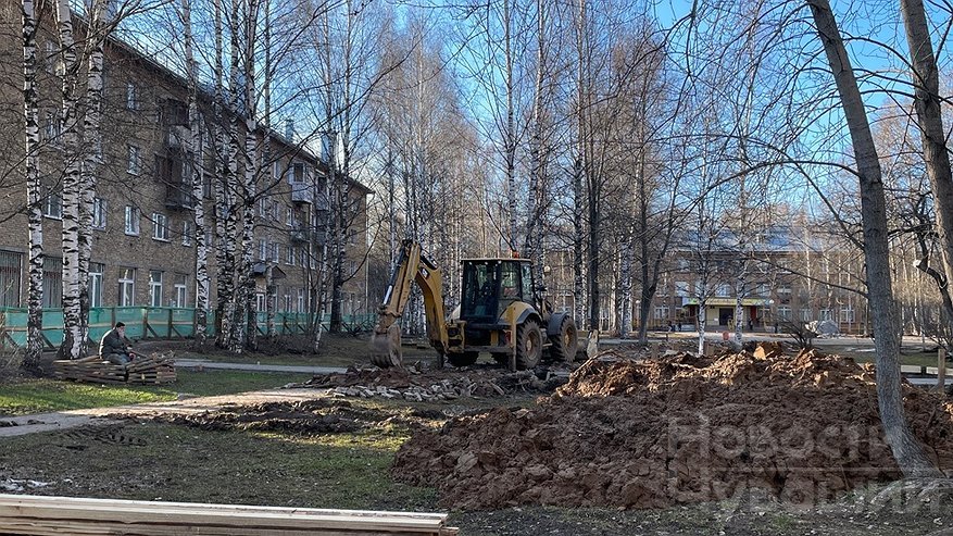Главная картинка новости: В Чувашии увеличивается число женщин за рулём тракторов