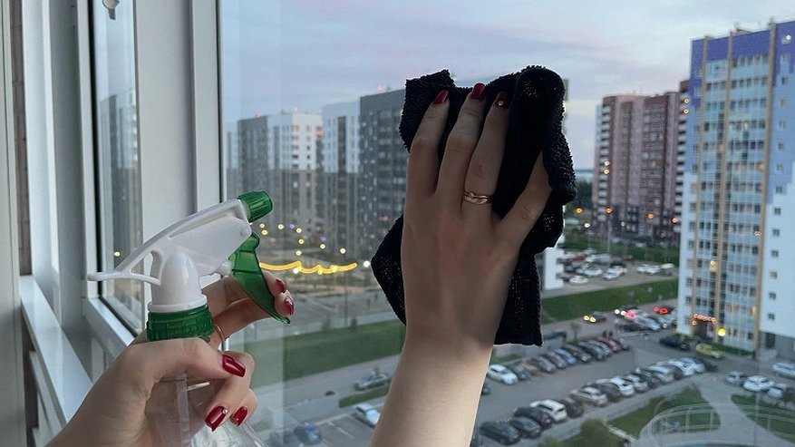 Главная картинка новости: Окна, намытые как после клининга: всего 2 пакетика в кипяток и полгода кристальной чистоты без разводов