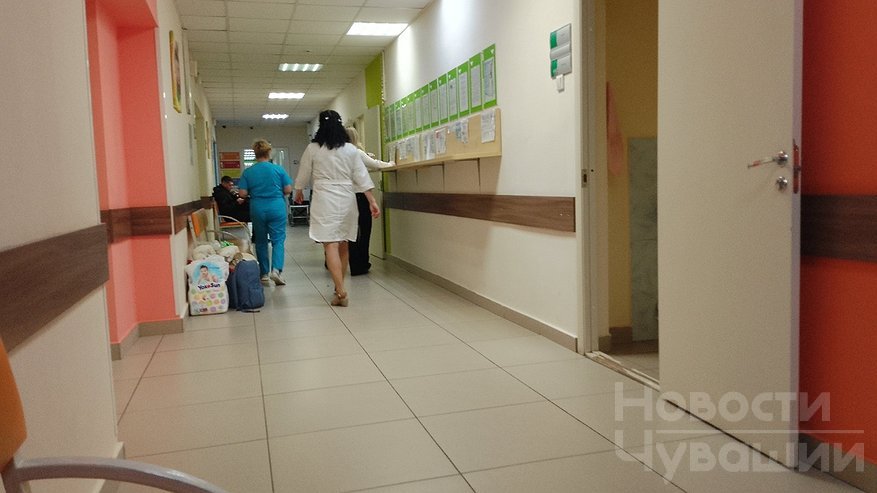 Главная картинка новости: В центральные больницы Чувашии поставят медицинские изделия