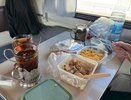 "Вернулся в вагон после стоянки, а на моем месте лежит соседка сверху" — россиянин поделился историей про незабываемую поездку в плацкарте РЖД
