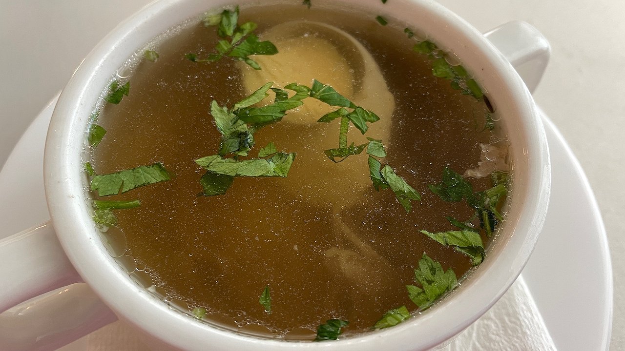 Главная картинка новости: Ученые назвали опасным для здоровья суп: его готовят почти в каждой семье