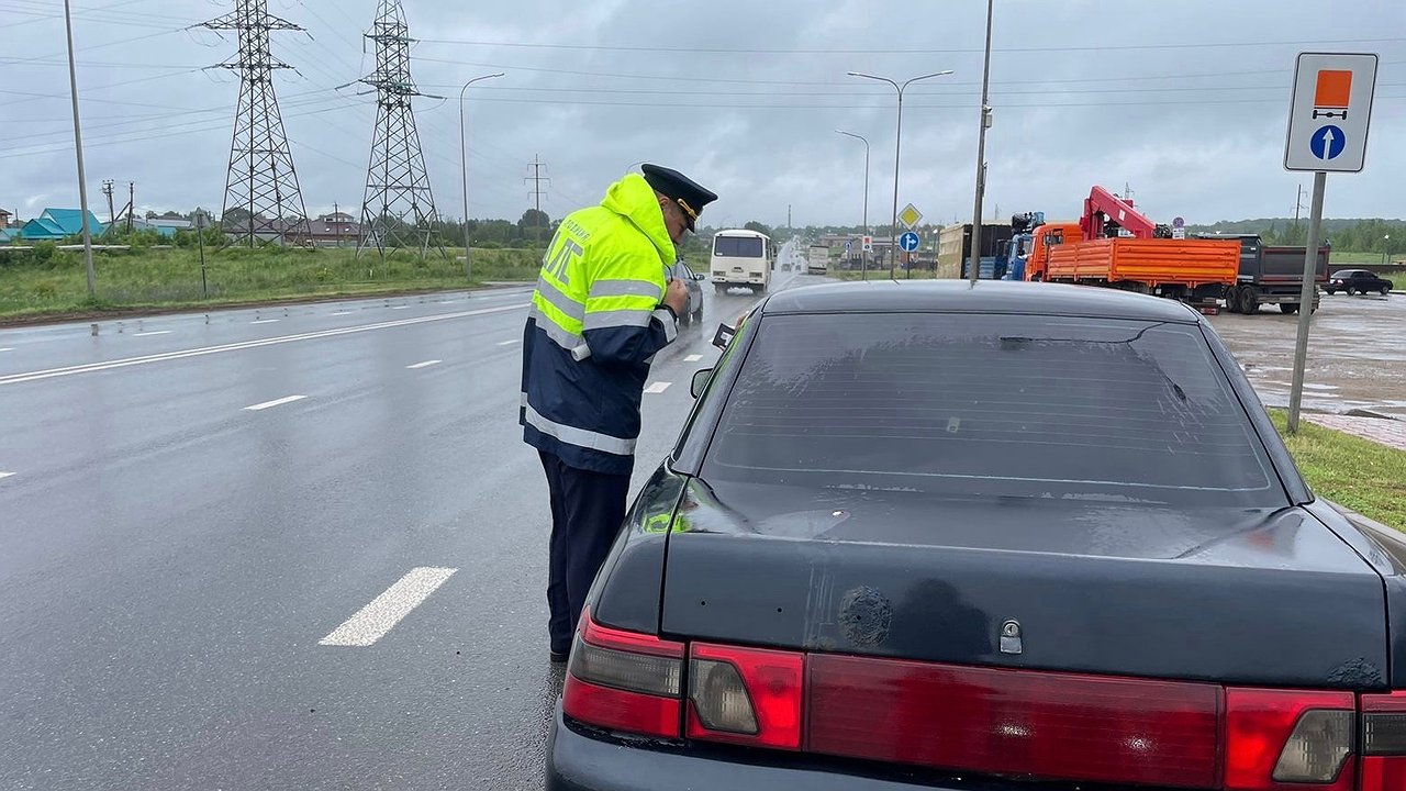 Главная картинка новости: В августе на выезде из города будут забирать автомобили: водителей ждет новый сюрприз