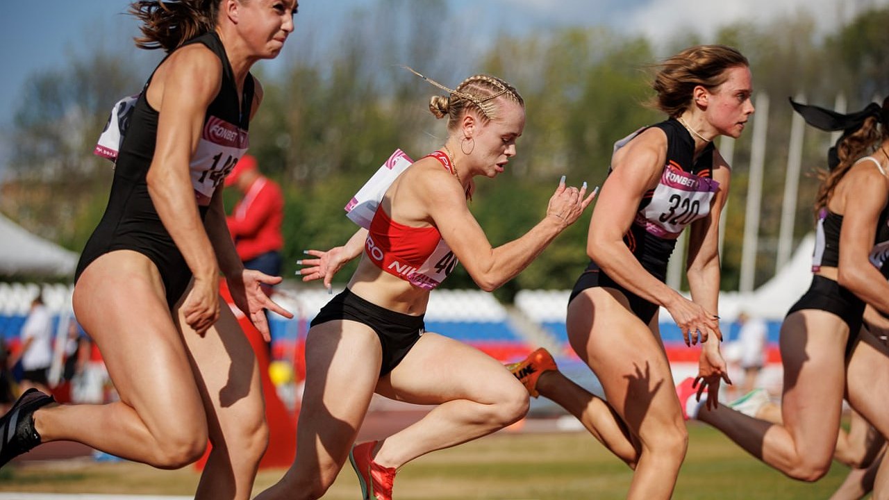 Главная картинка новости: Чувашские легкоатлеты завоевали 23 медали на всероссийских соревнованиях