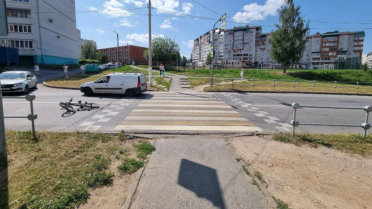 Главная картинка новости: В Чувашии за сутки произошло три ДТП с велосипедистами и самокатчиком