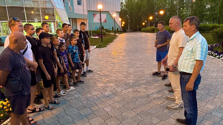 Главная картинка новости: В Чебоксарах проходят сборы боксеров из Бердянска