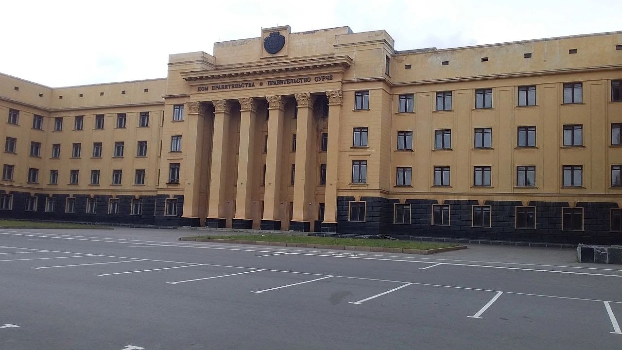 Главная картинка новости: Федеральный центр списывает миллиардные долги с Чувашии и выделяет средства на модернизацию