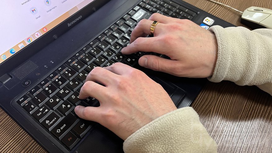 Главная картинка новости: В Чувашии пенсионер хотел преумножить доходы и "проинвестировал" все в мошенников