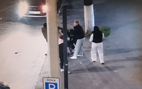 Чебоксарская полиция усмирила утреннюю потасовку у кафе