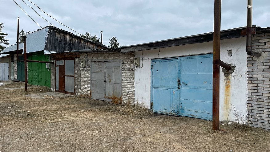 Главная картинка новости: В Чебоксарах продолжают сносить незаконные гаражи