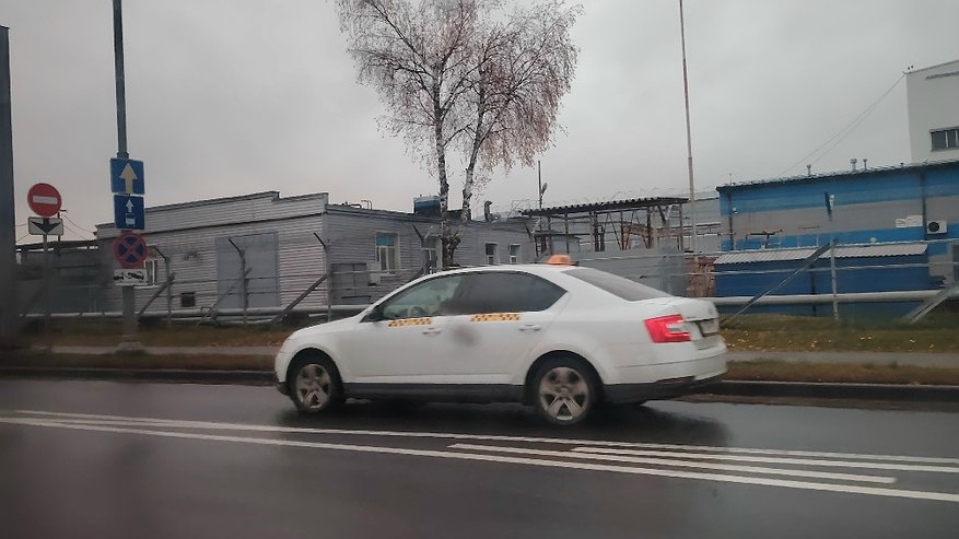 Главная картинка новости: В Чувашии мошенники стали привлекать таксистов для перевозки похищенных средств