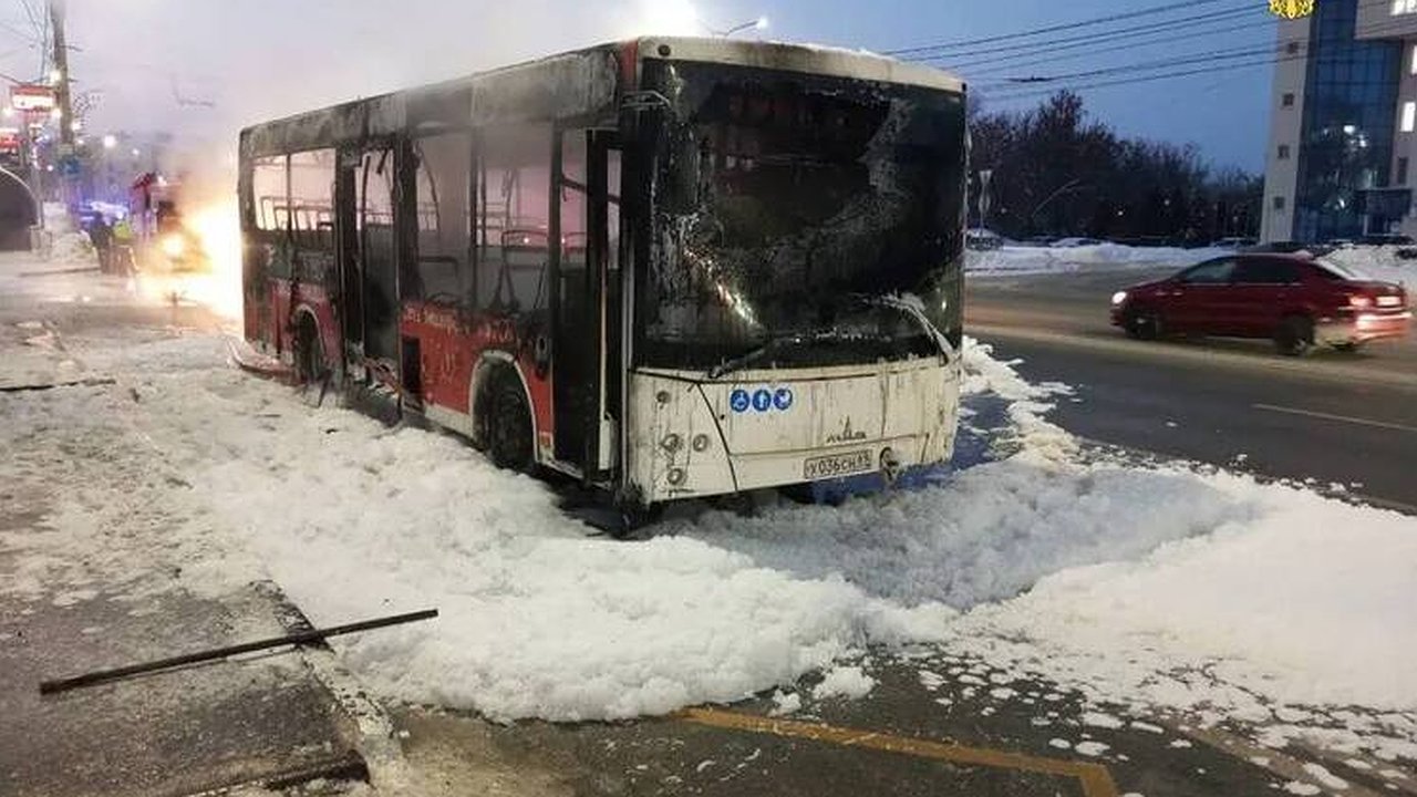 Главная картинка новости: Прокуратура взяла на контроль проверку по факту пожара в чебоксарском автобусе