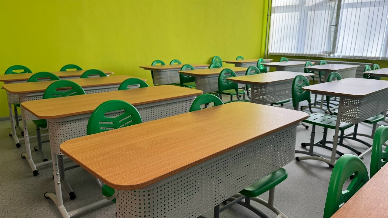 Главная картинка новости: Школы Чебоксар готовятся перевести учащихся на дистант